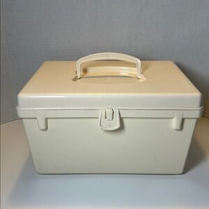 Solo | Vintage Hair Care Case